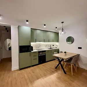 Piso Picasso, Modern In The Heart Of Apartment